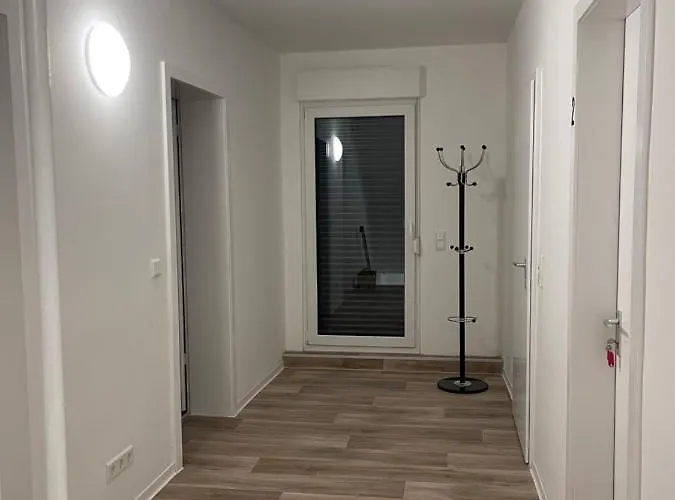 Monteurzimmer ゲストハウス *